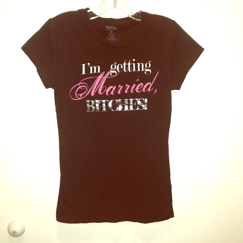 Spencer’s Bridal I am getting married shirt size L